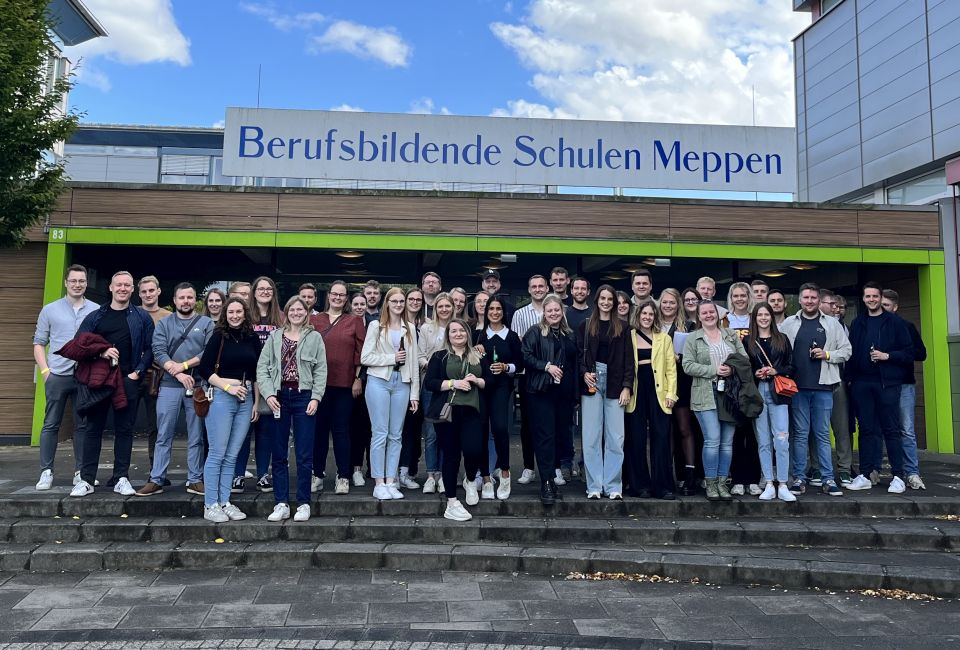 Image - 10 Jahre Abi â€“ Abiturientia kehren an die BBS Meppen zurÃ¼ck