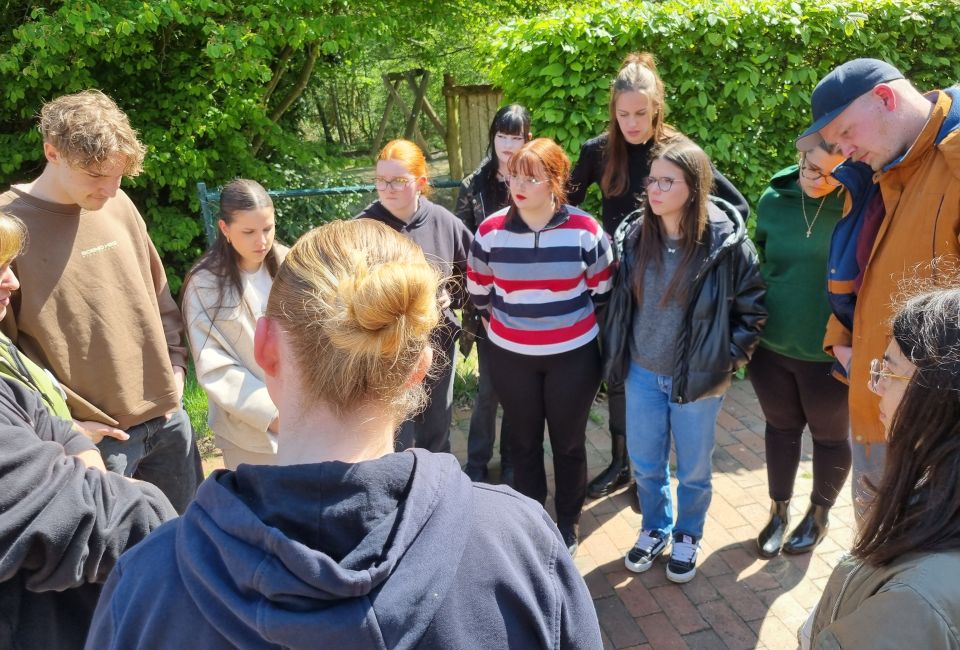 Image - Ein Tag im Zeichen der Nachhaltigkeit: Klassen der SozialpÃ¤dagogischen Assistenz besuchen das Emsland Moormuseum
