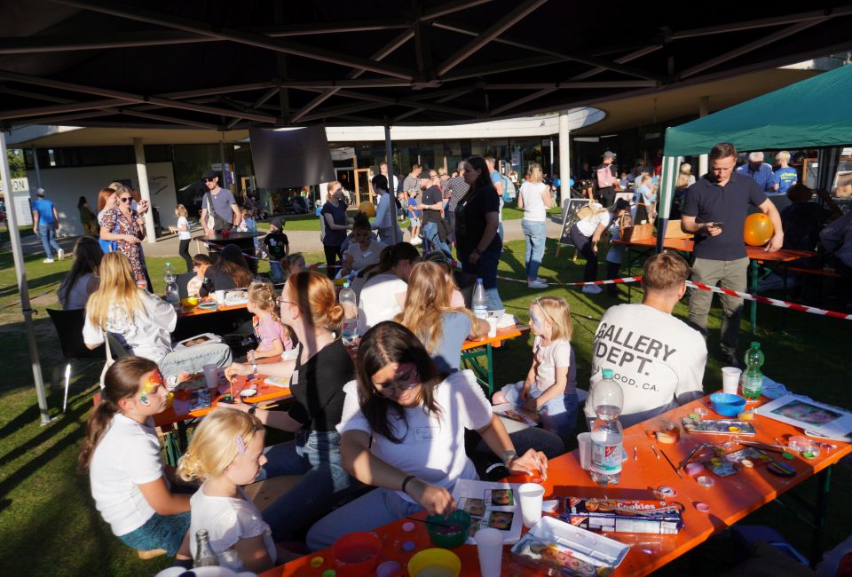 Image - Kinderschminken zum Weltkindertag im JAM