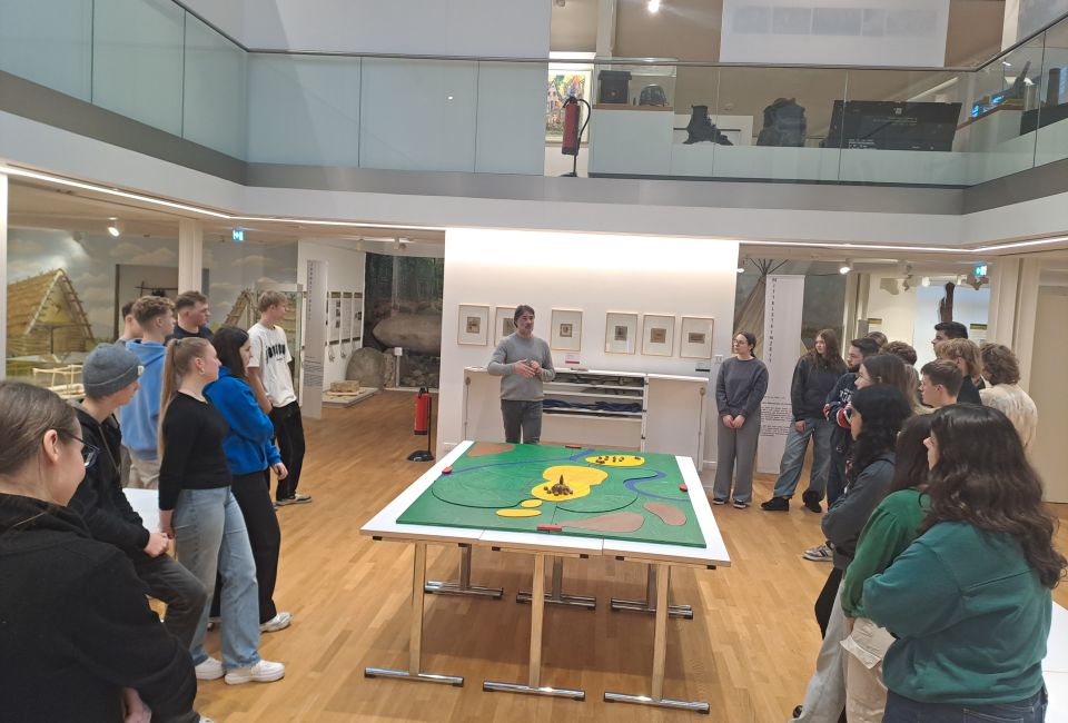 Image - Geschichtskurs zu Besuch im Meppener Stadtmuseum