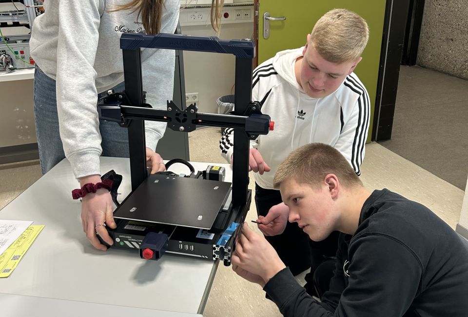 Image - Berufliches Gymnasium Technik baut neuen 3D-Drucker auf