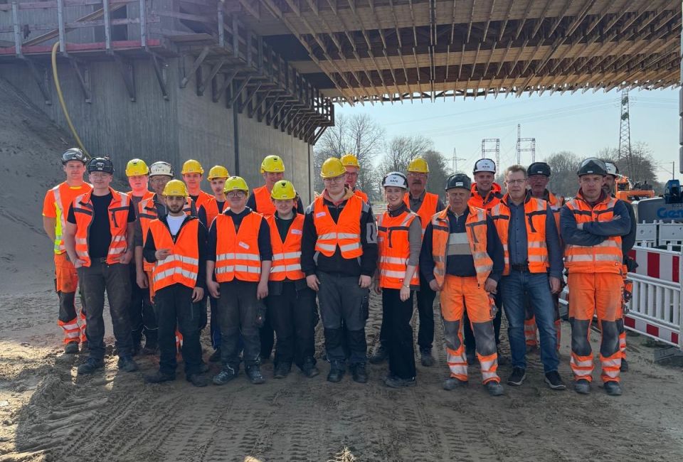 Image - Ein spannender Tag auf der BrÃ¼ckenbaustelle in Papenburg!